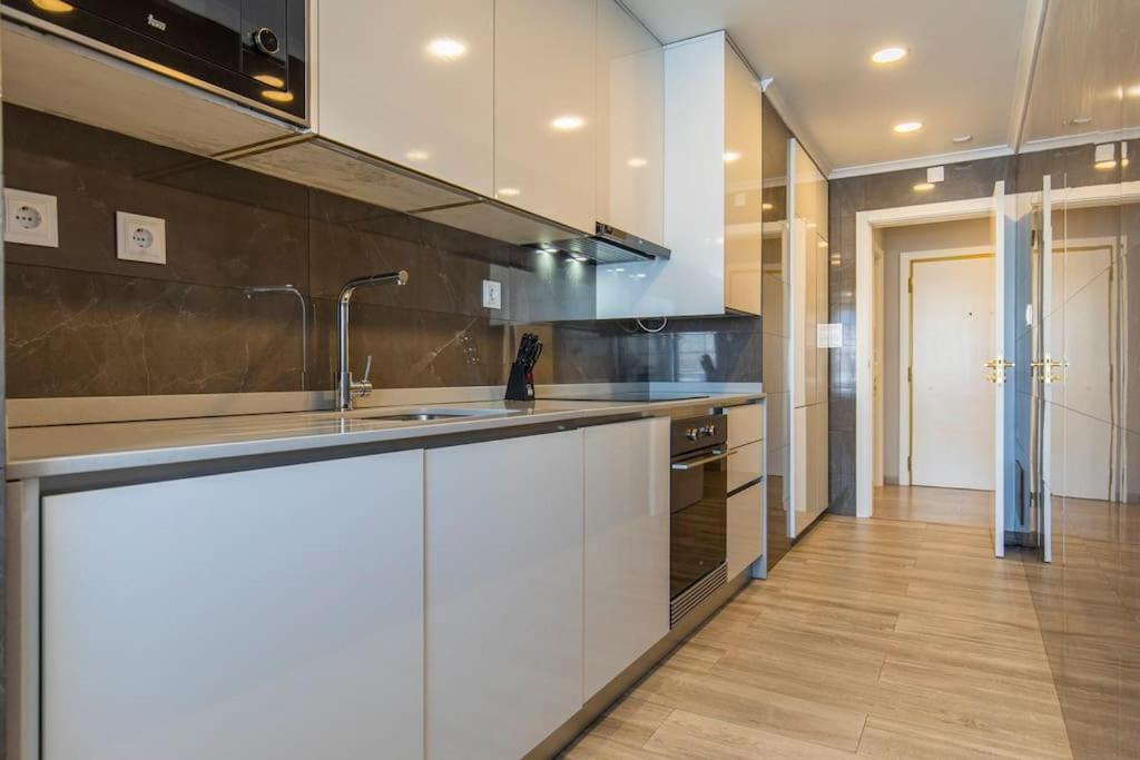 Seaview Luxury Apartment กาชไกช์ ภายนอก รูปภาพ