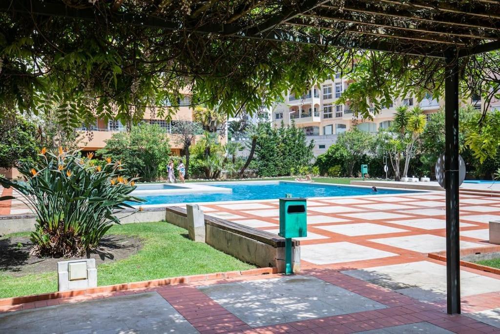 Seaview Luxury Apartment กาชไกช์ ภายนอก รูปภาพ